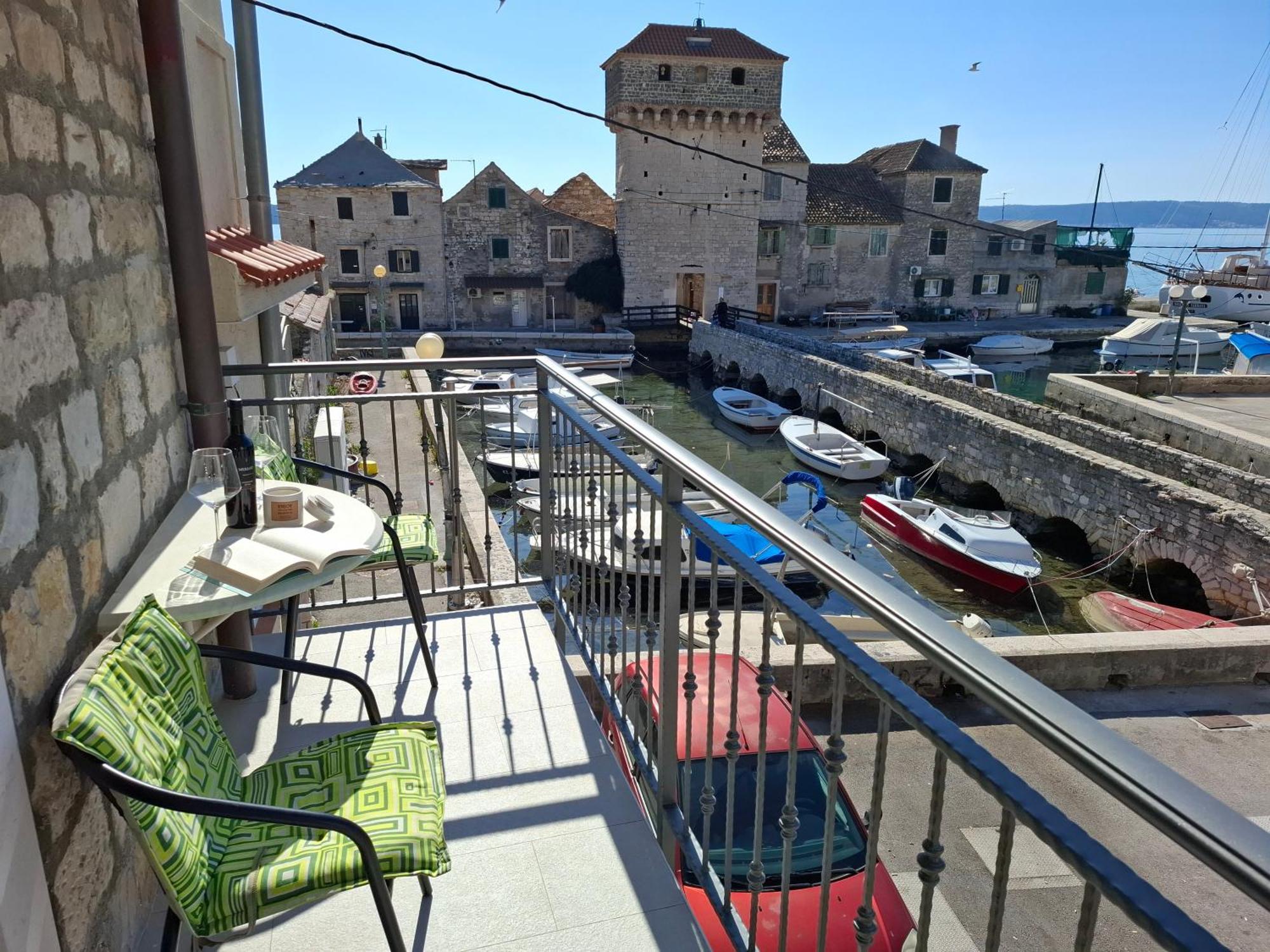 Apartment Kastilac Kastela Bagian luar foto