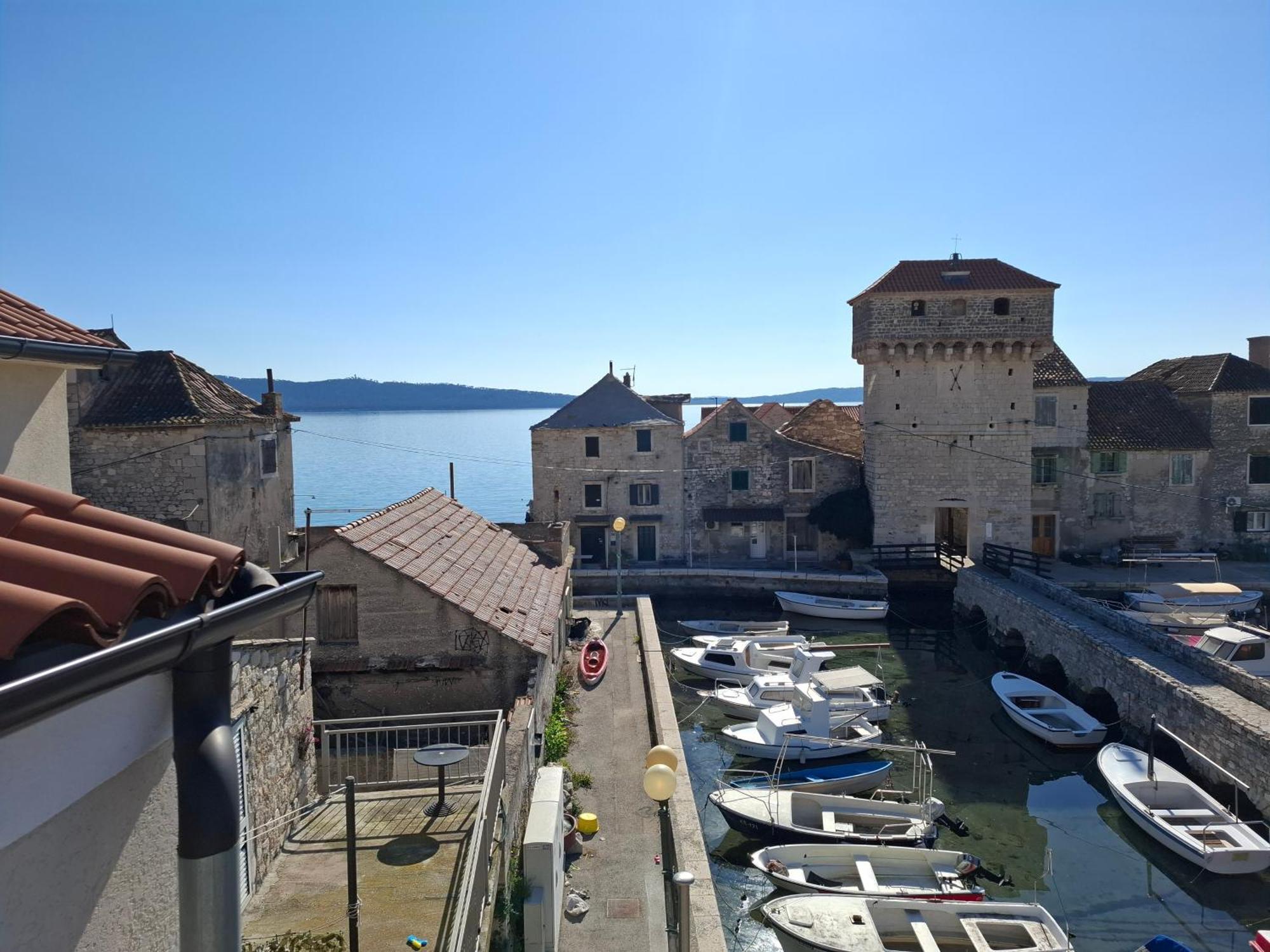 Apartment Kastilac Kastela Bagian luar foto