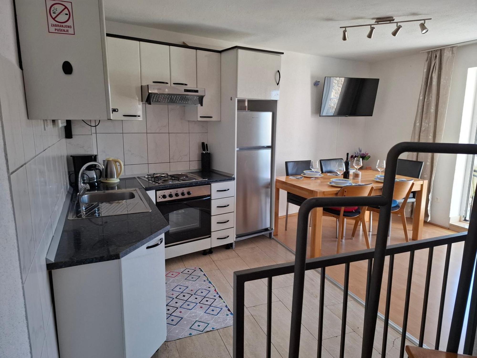 Apartment Kastilac Kastela Bagian luar foto