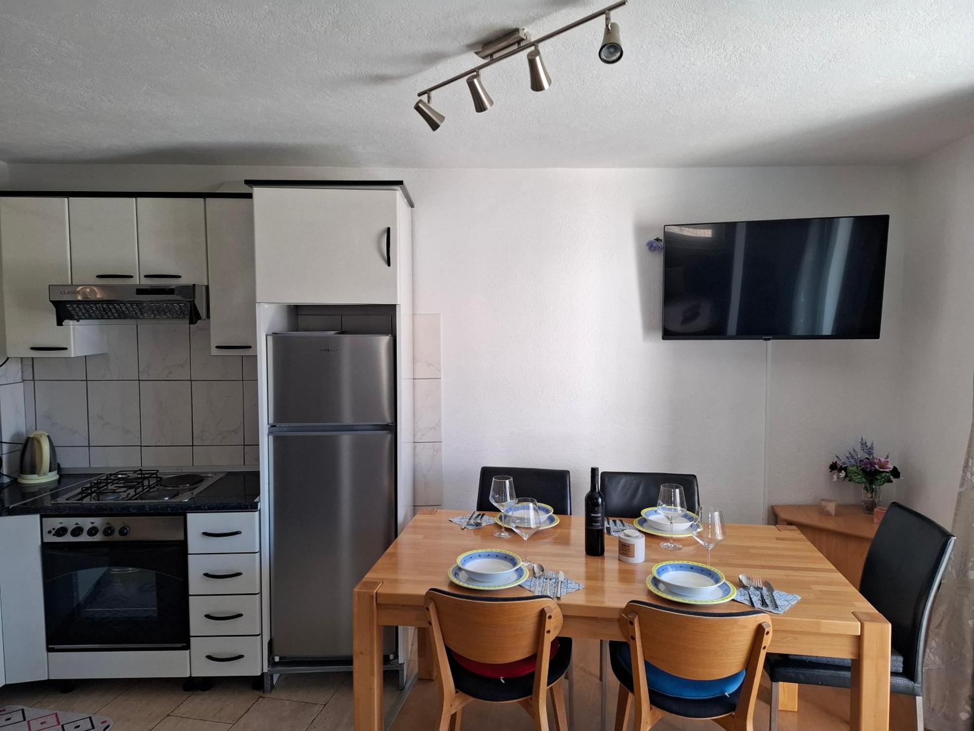 Apartment Kastilac Kastela Bagian luar foto