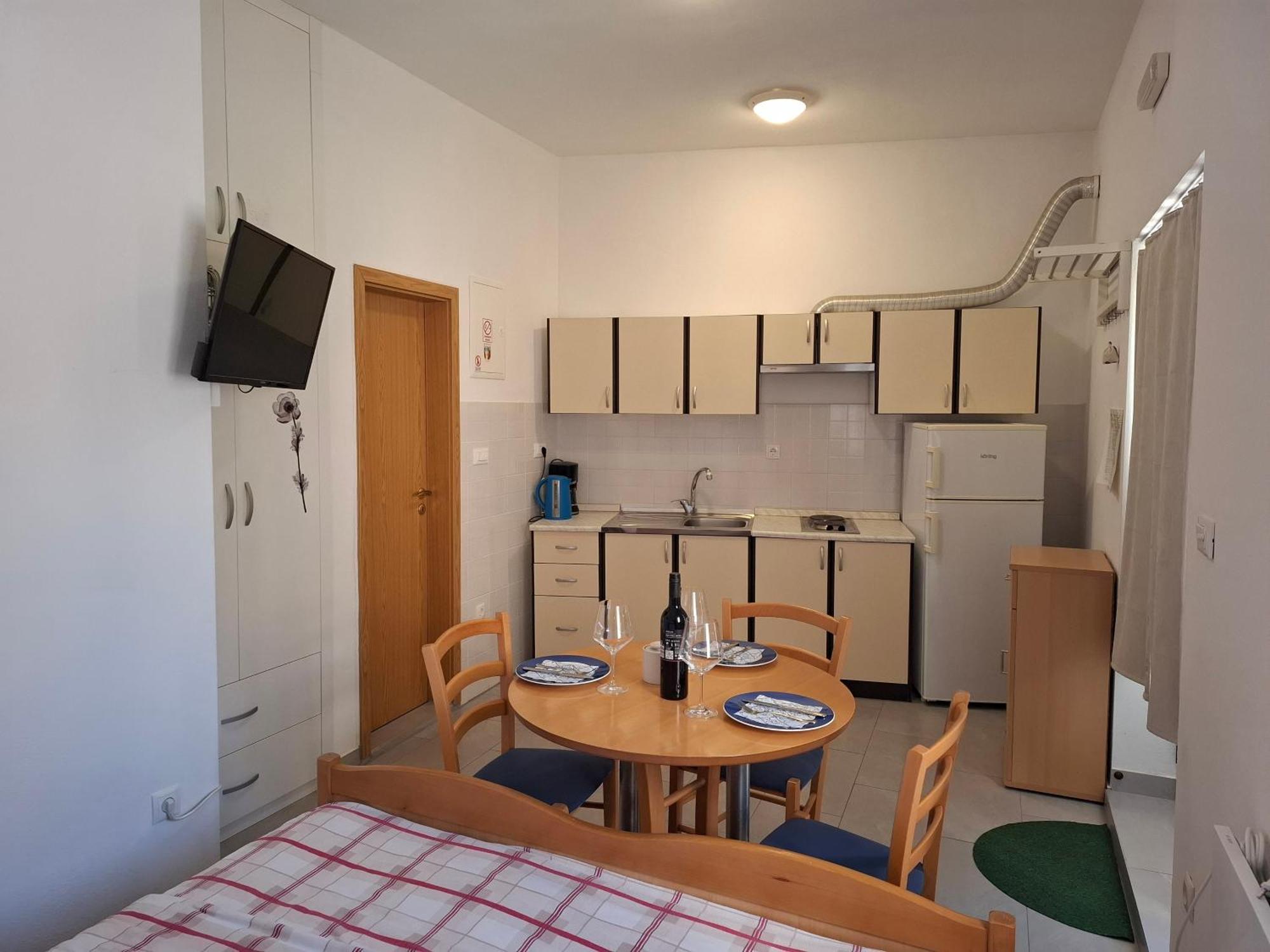 Apartment Kastilac Kastela Bagian luar foto